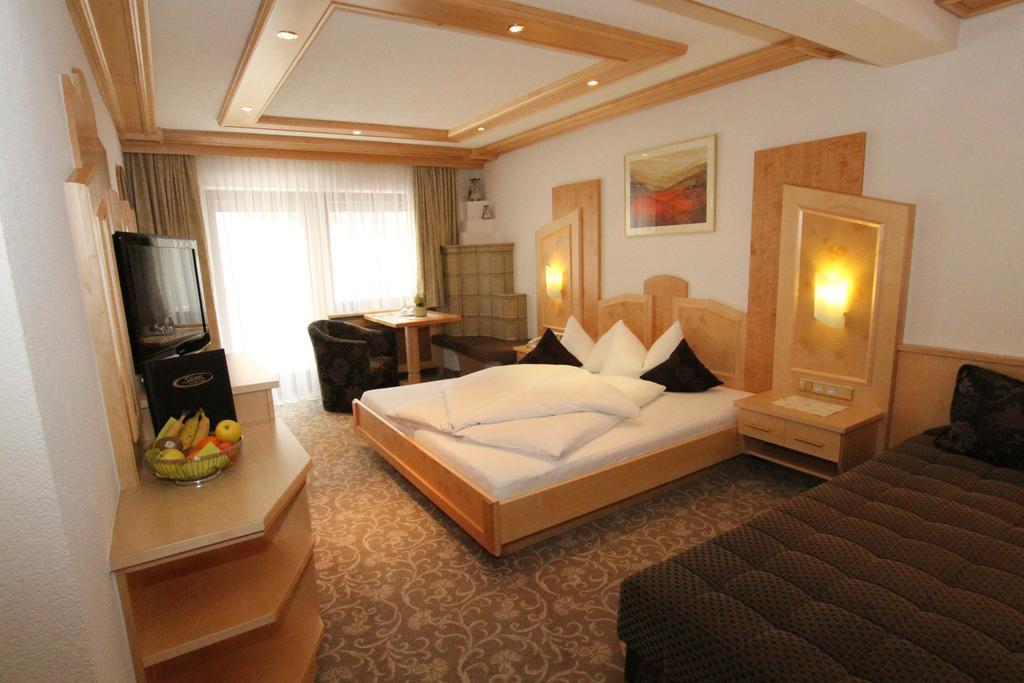 Alphotel Garni Salner Ischgl Exterior foto
