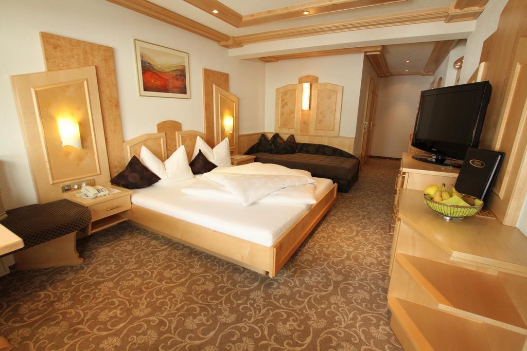 Alphotel Garni Salner Ischgl Exterior foto