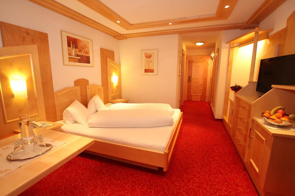 Alphotel Garni Salner Ischgl Exterior foto